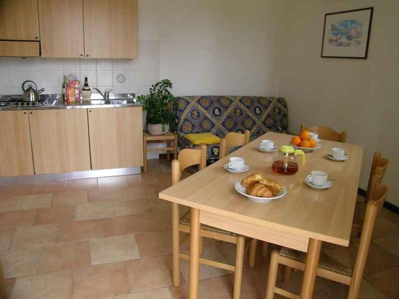 Camping Bella Italia In Peschiera Del Garda - Gardasee Exterior foto